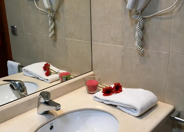 Jonquera 3*