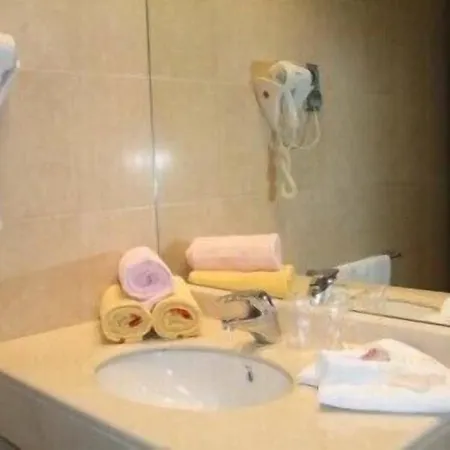 Jonquera Hotel 3*