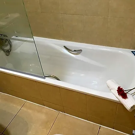 Jonquera Hotel 3*