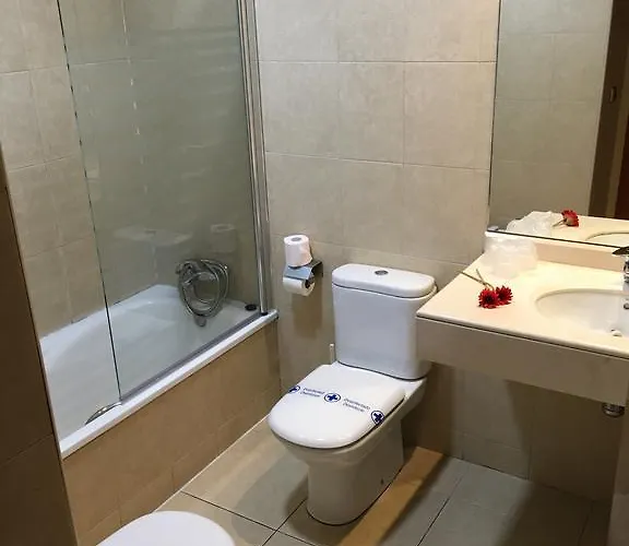 Jonquera 3* לה ג'ונקרה